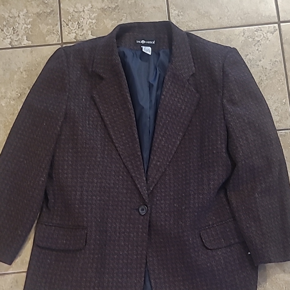 Red/Black/Cream Blazer. Size 18 in women's.